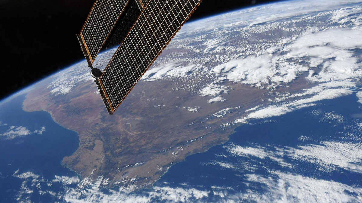 Ефектне фото Атлантики та Індійського океану з космосу - фото 1
