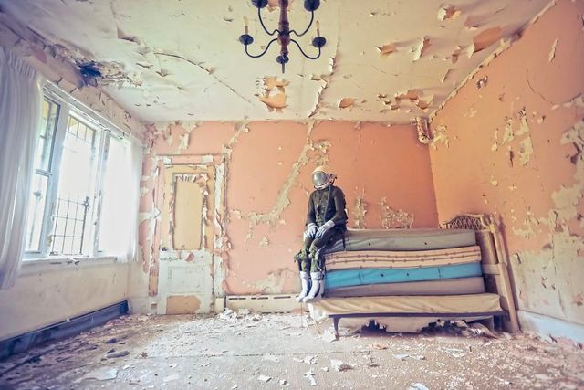 Повернення самотнього космонавта: ефектний фотопроект - фото 305246