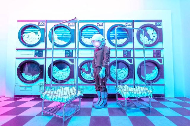 Повернення самотнього космонавта: ефектний фотопроект - фото 305248