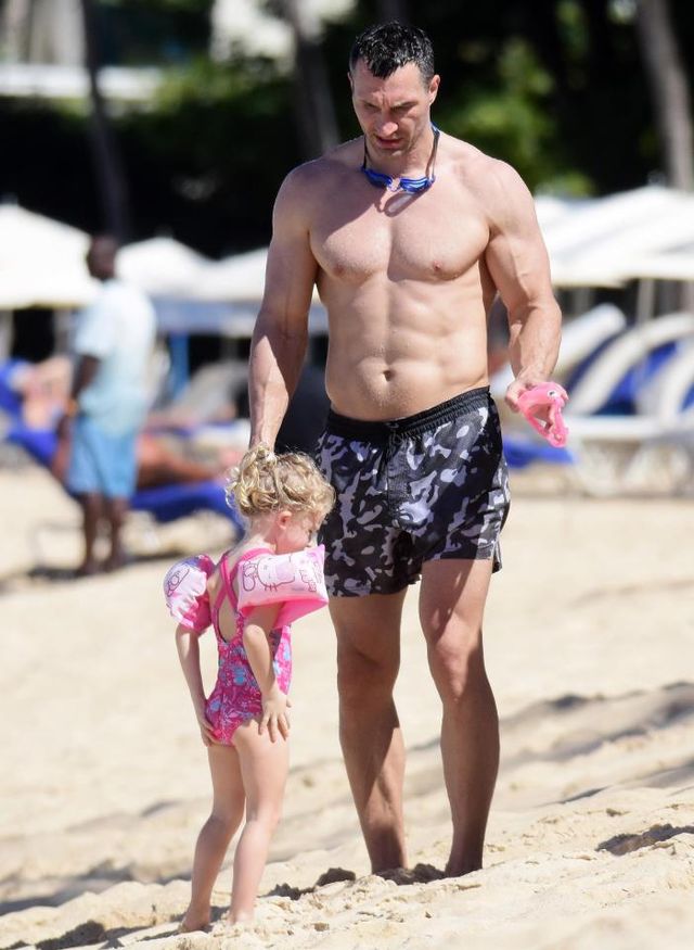 Кличка підловили на популярному курорті: з'явилися фото - фото 305300