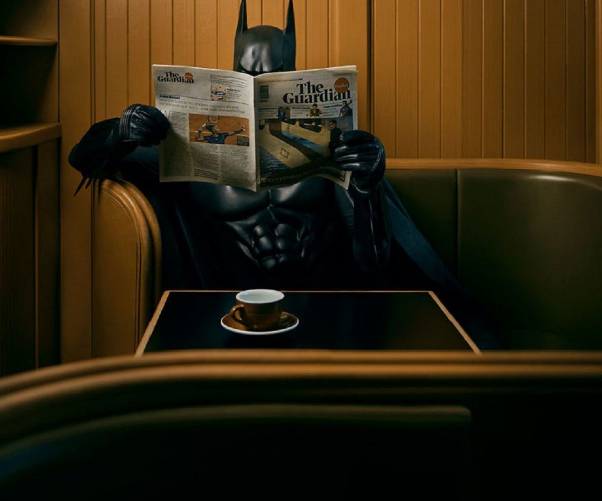 Чим займається Бетмен, коли нема роботи - фото 1