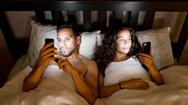 Грань між мікрозрадою і дружбою здається хиткою- фото 305554