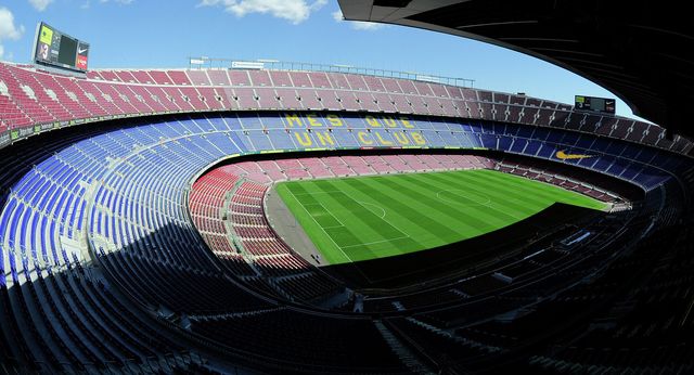 Відкриття стадіону відбулося в 1957 році- фото 305604