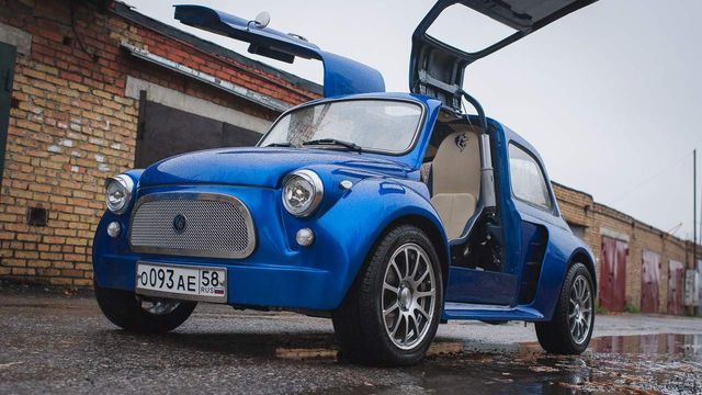 Умільці оснастили Запорожець вертикальними дверима від Tesla - фото 305914