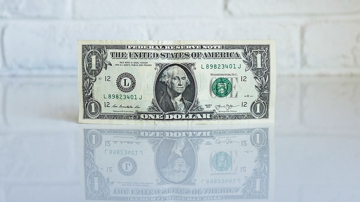 Відтепер українці можуть купувати валюту онлайн: як це зробити