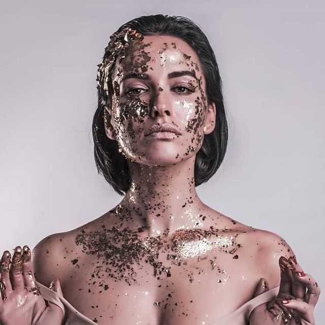 Даша Астаф'єва розбурхала уяву пікантним фотосетом - фото 306217