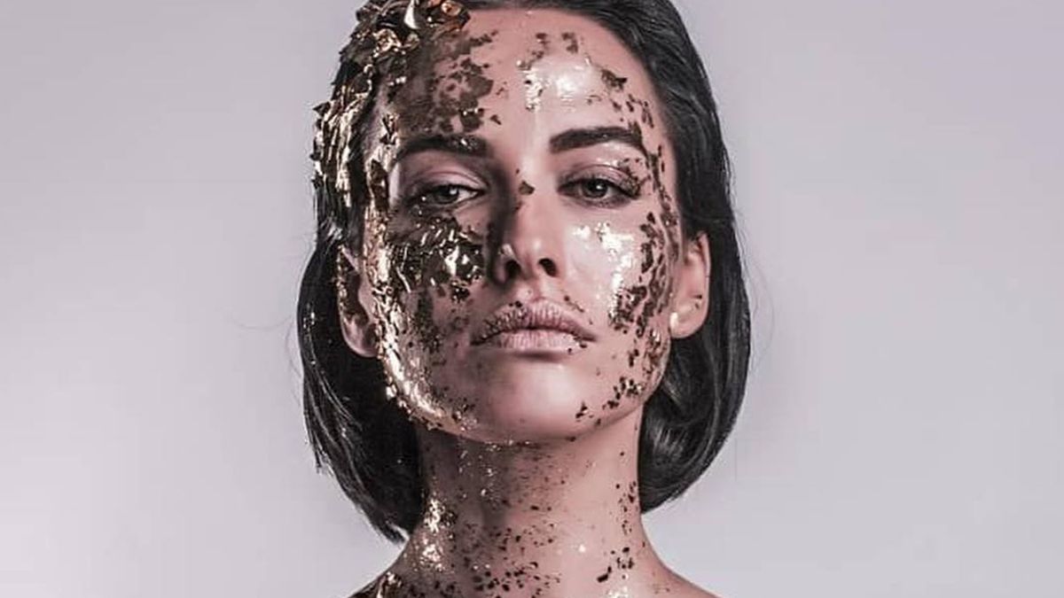 Даша Астаф'єва розбурхала уяву пікантним фотосетом