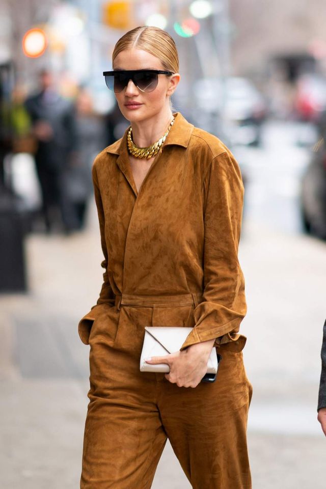 Британська топ-модель похвалилася розкішною фігурою - фото 306415