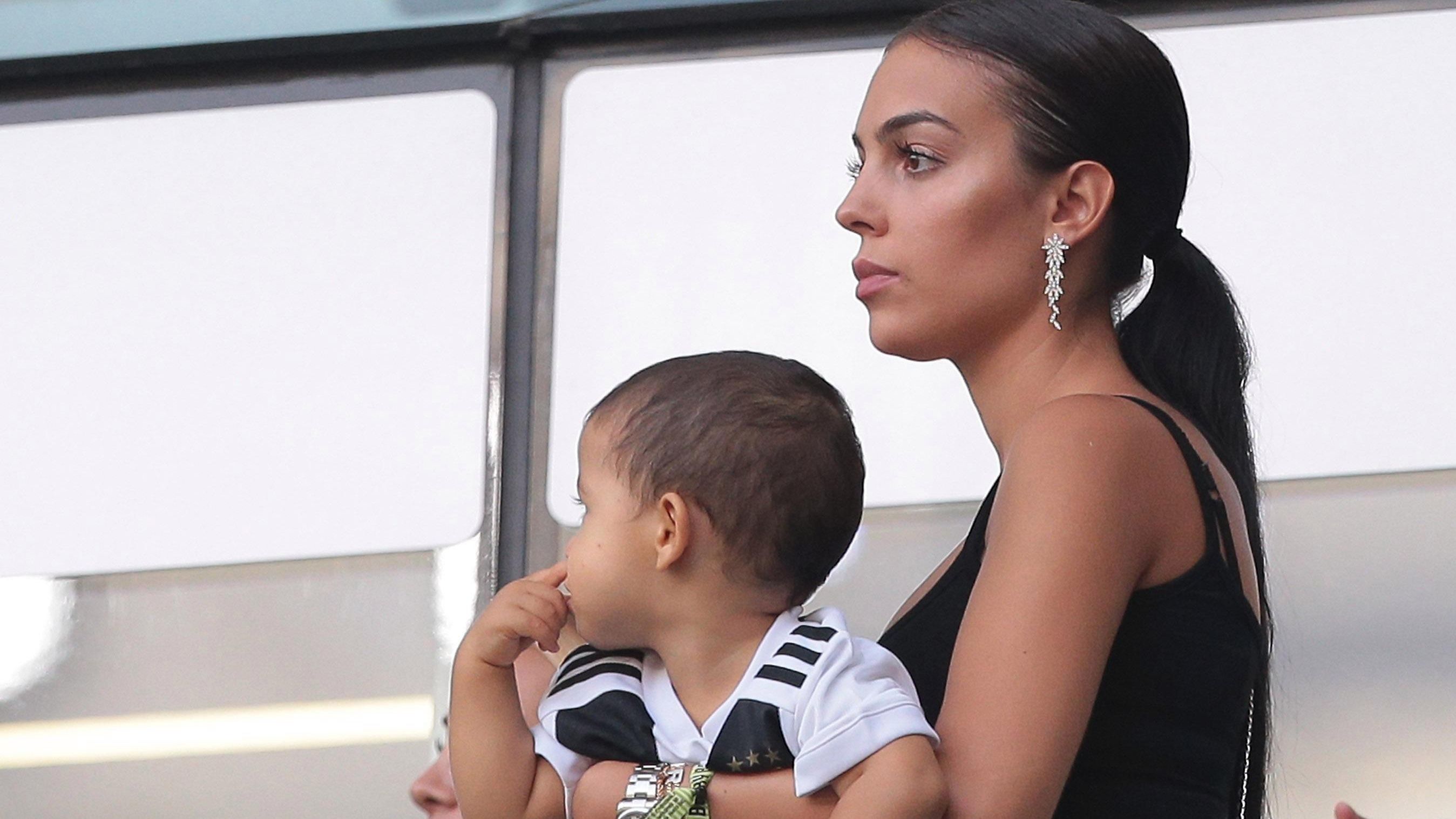 Джорджина відверто відповіла на головне запитання - фото 1