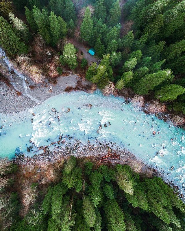 Подорожі Майкла Метті з висоти пташиного польоту: яскраві фото - фото 306439