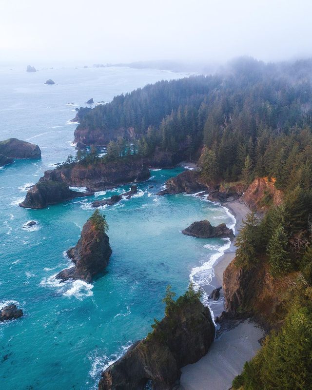 Подорожі Майкла Метті з висоти пташиного польоту: яскраві фото - фото 306454