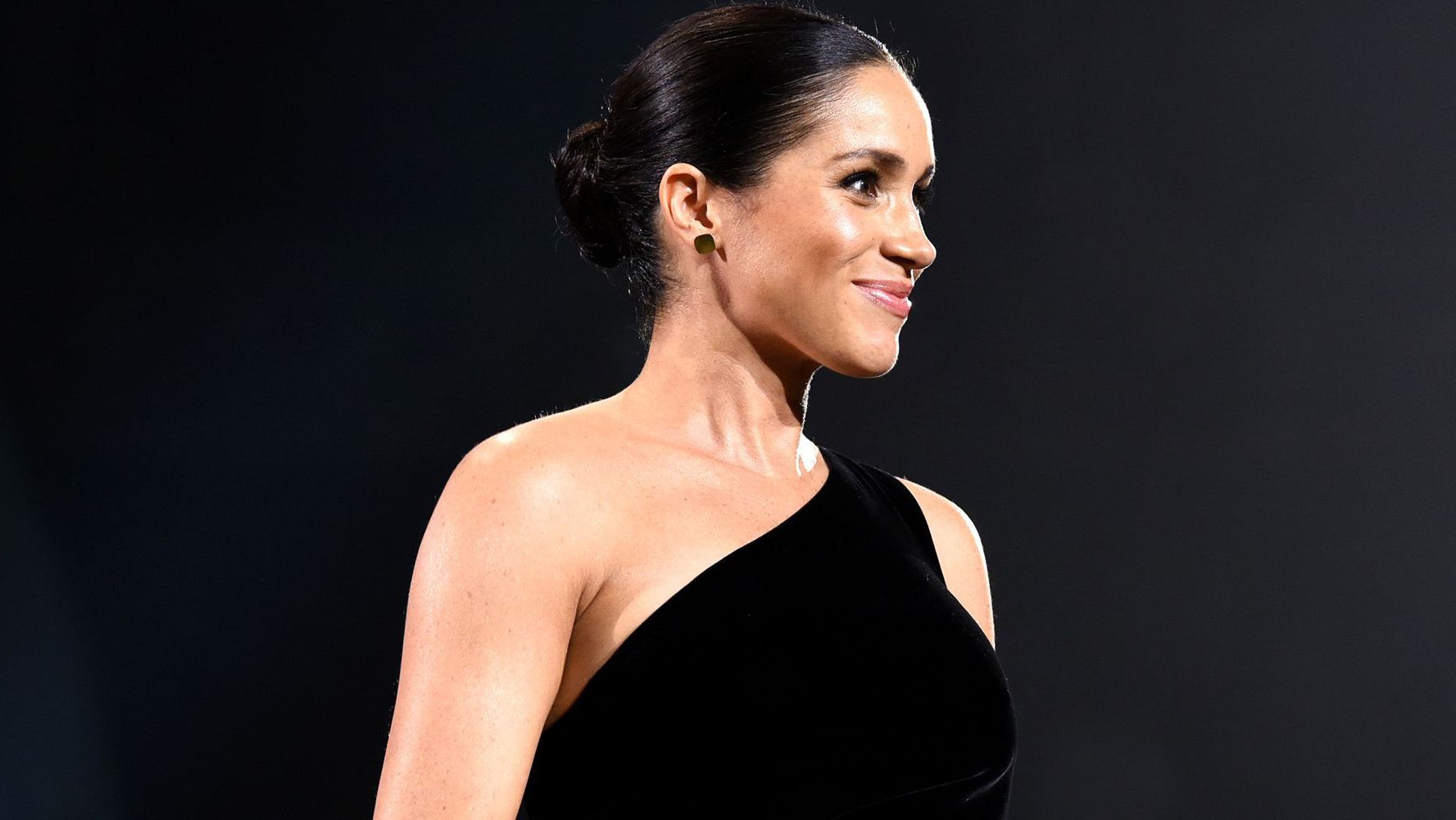 Художниця намалювала найстильніші образи вагітної Меган Маркл