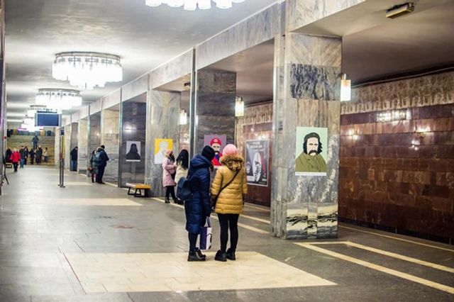 У київській підземці з'явилися незвичайні портрети Шевченка - фото 306818