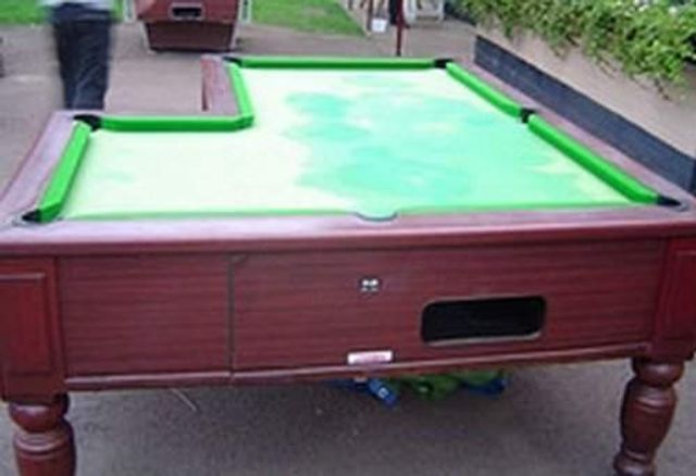 Найбільш незвичайні столи для більярду: зіграли би? - фото 307004
