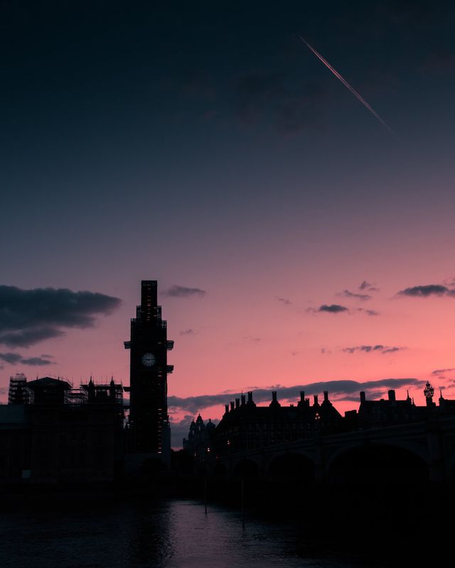 Міські пейзажі Лондона, які заворожують: фото Натана Хендса - фото 307076