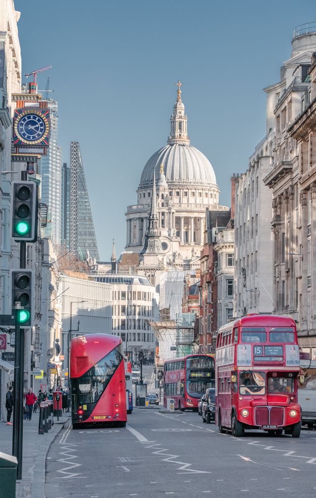 Міські пейзажі Лондона, які заворожують: фото Натана Хендса - фото 307085