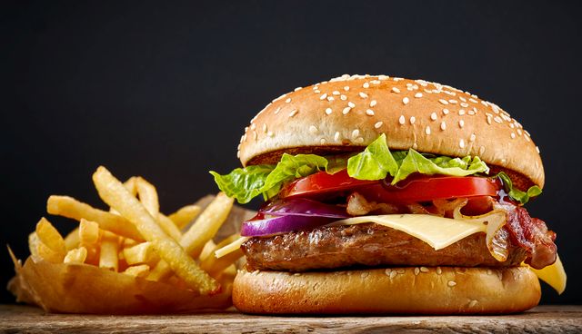 Відмовтесь від вживання фастфуду - фото 307232