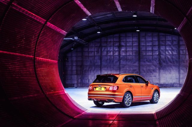 Bentley Bentayga став найшвидшим позашляховиком у світі - фото 307849