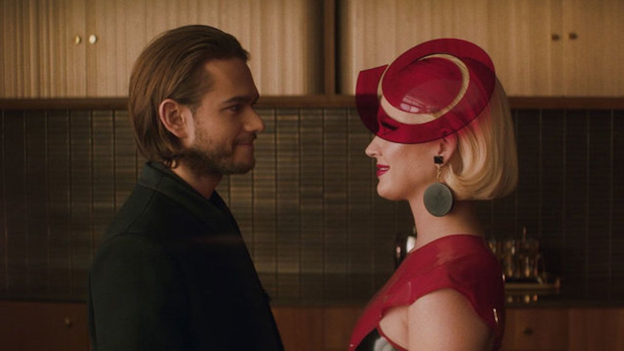 Кеті Перрі випустила новий кліп 365, у якому стала роботом