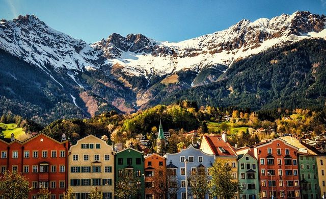 Не пропустіть шанс прокотитися на фунікулері в Інсбрусі- фото 308134