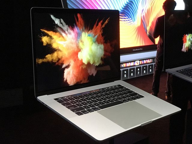 MacBook Pro 2019 матиме найбільшу діагональ у лінійці - фото 308434