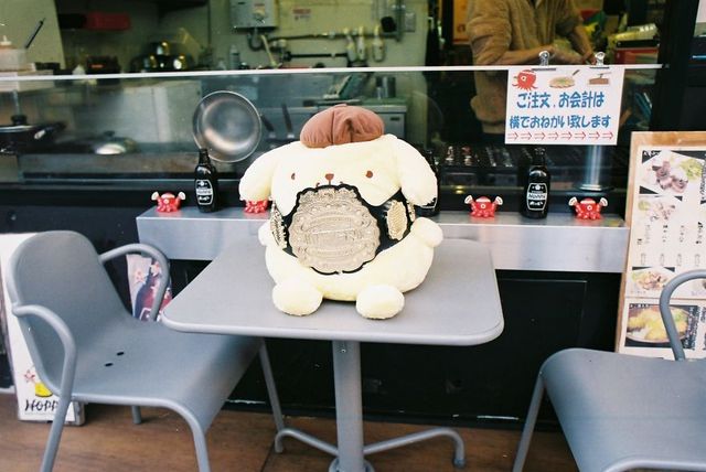 Життя та мода на вулицях Японії: незвичайні фото - фото 308617