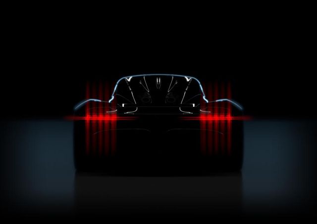Тизерне фото нового Aston Martin - фото 308891
