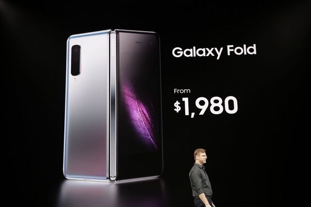 Ціна Galaxy Fold вас вразить - фото 308964