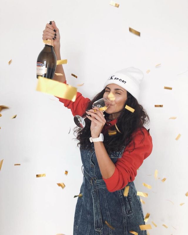 Настя Каменських святкує успіх нового кліпу - фото 309250