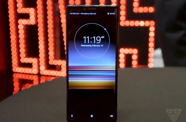 Sony представила потужний смартфон Xperia 1 - фото 309820