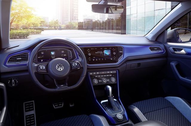 'Гарячий' Volkswagen T-Roc отримав двигун від Golf R - фото 309935