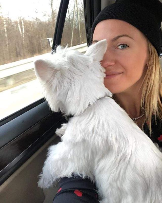 Леся Нікітюк показала, з ким відпочиває у Буковелі - фото 309951