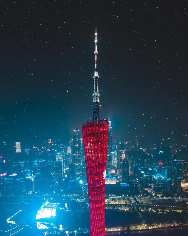 Міста світу з висоти пташиного польоту: яскраві фото мандрівника - фото 310029