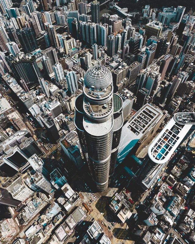 Міста світу з висоти пташиного польоту: яскраві фото мандрівника - фото 310034