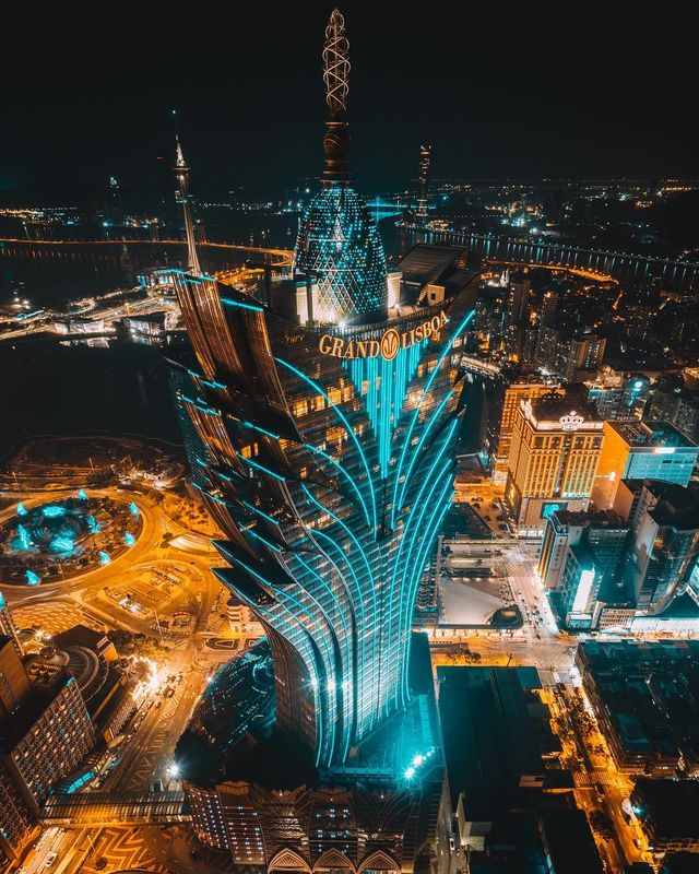 Міста світу з висоти пташиного польоту: яскраві фото мандрівника - фото 310049