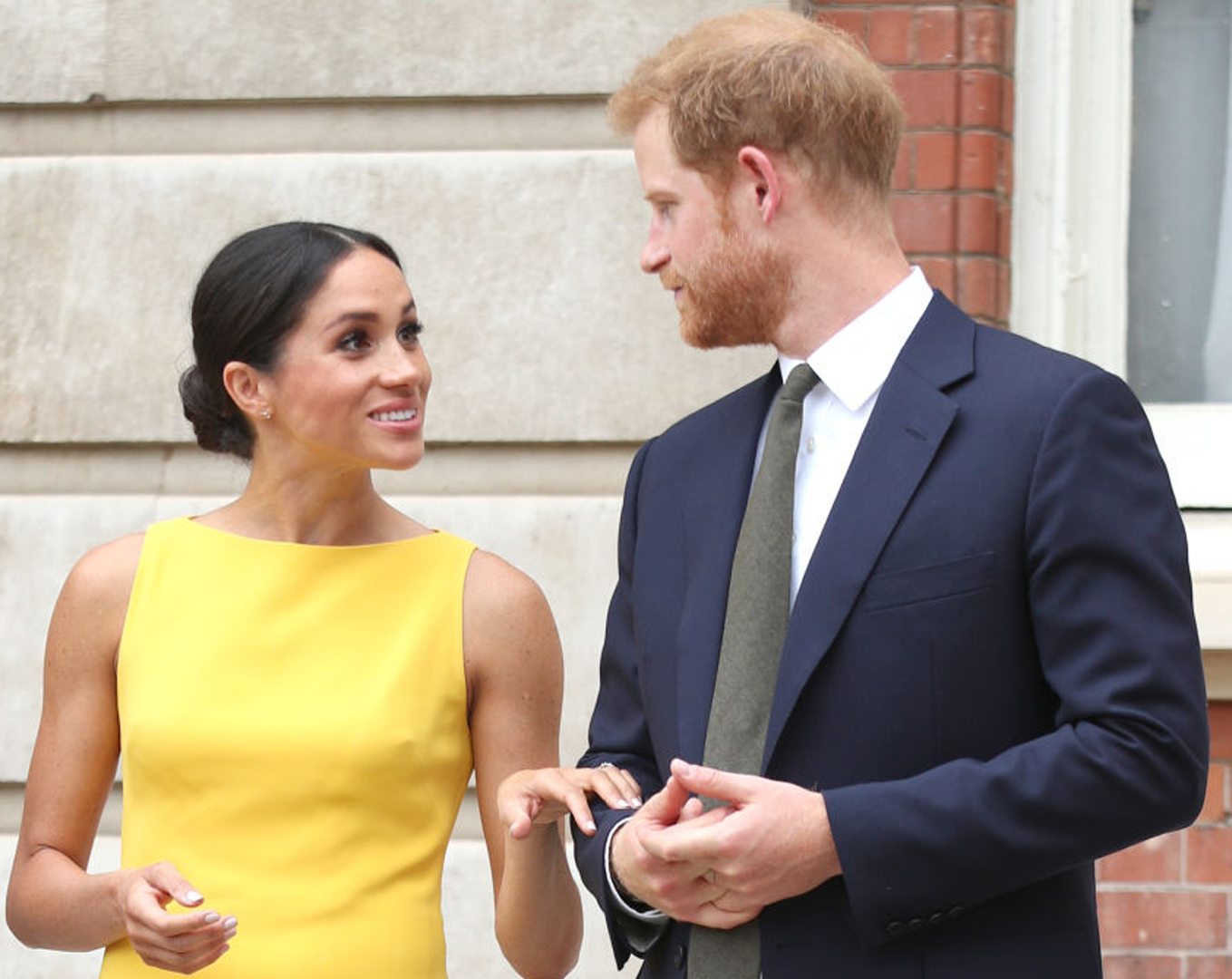 Принц Гаррі пожартував про вагітність Меган - фото 1