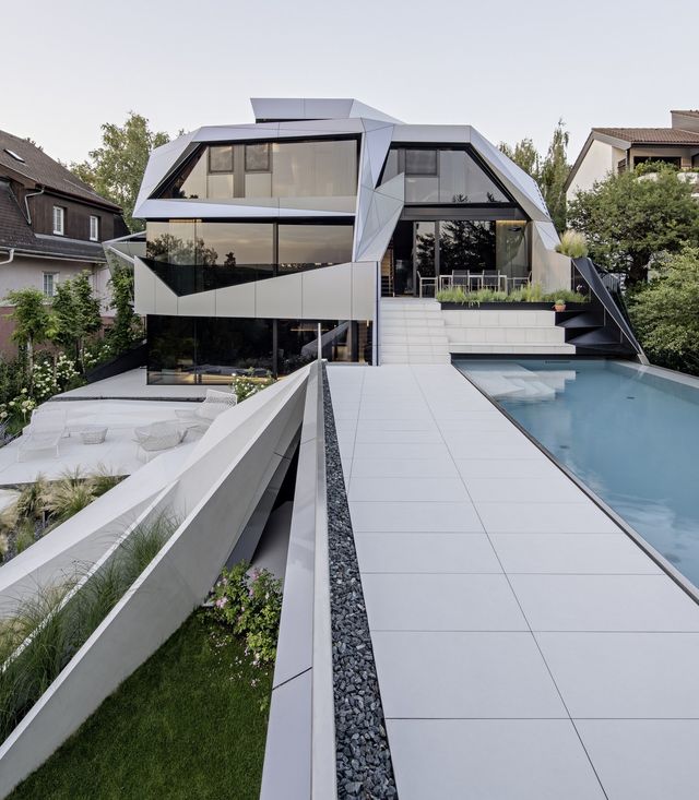 У Відні з'явився незвичайний дім-кристал: фото - фото 310393