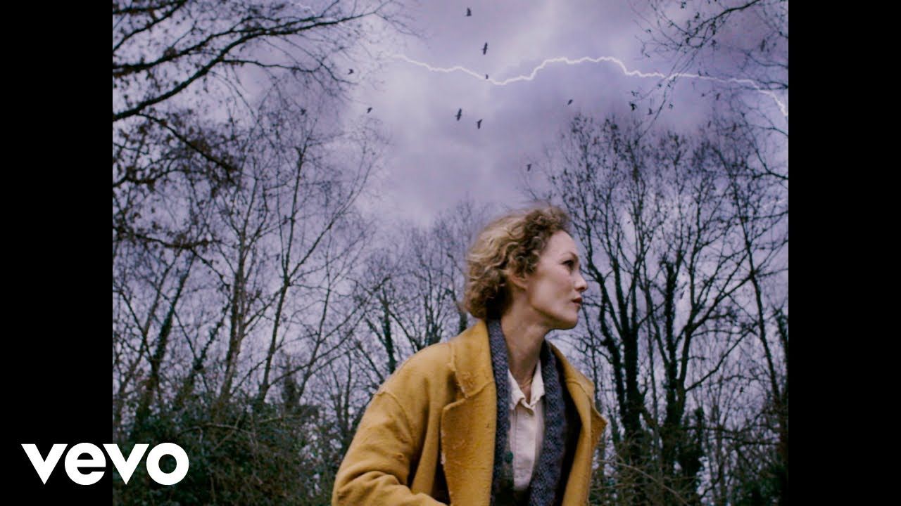 Ванесса Параді заспівала про кохання - фото 1