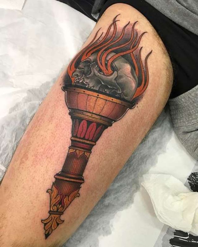 Татуювання на стегно - фото 310575