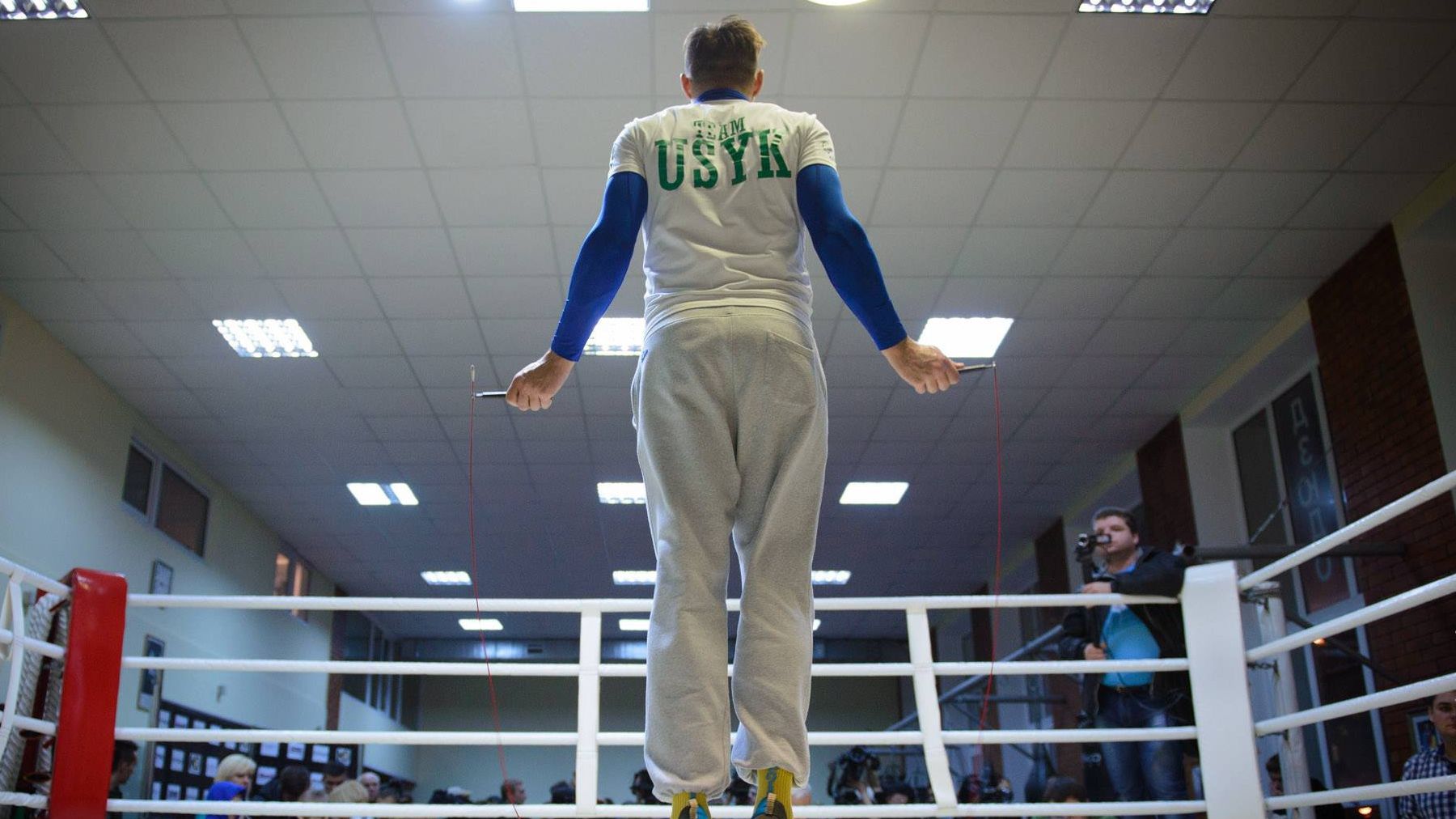 Усик показав своє скажене тренування: відеофакт