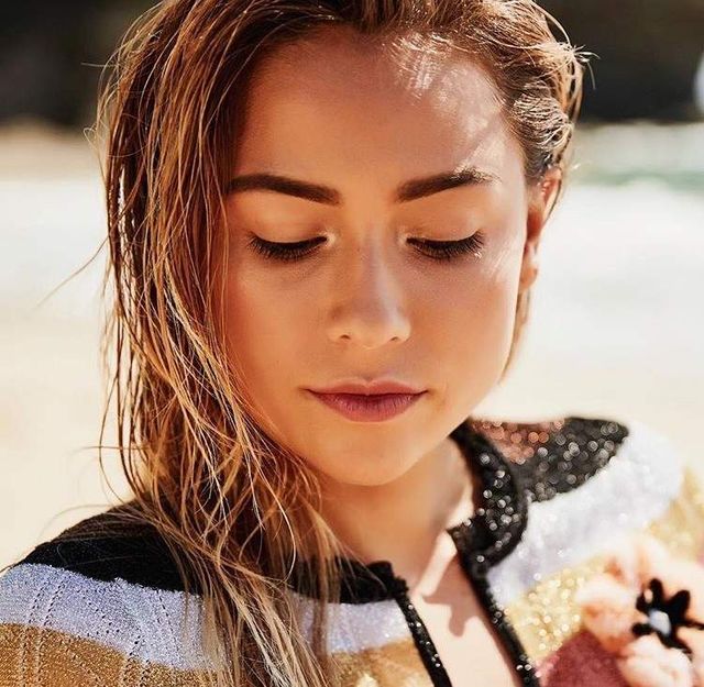 Мережу підкорила сексуальна красуня-серфінгістка - фото 310977