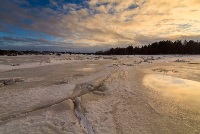 Так виглядає дивовижне замерзле Біле море - фото 311283