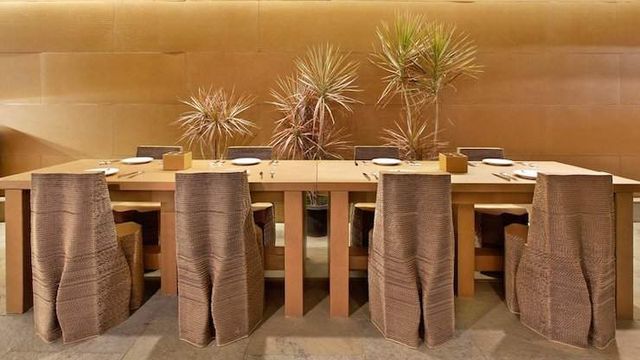 Як виглядає перше в світі картонне кафе - фото 311887