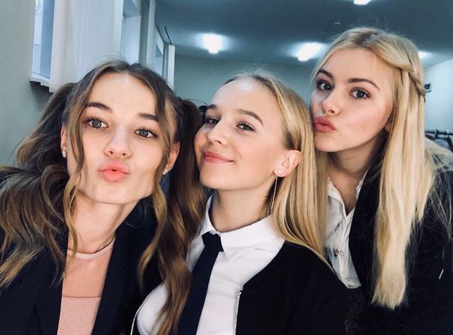 Єва посередині - фото 312006