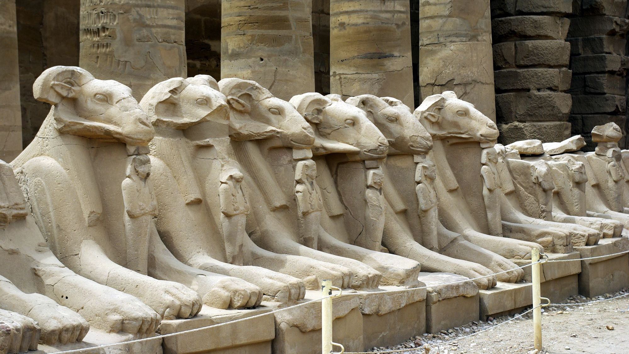 У Єгипті знайшли незвичайного Сфінкса: фотофакт