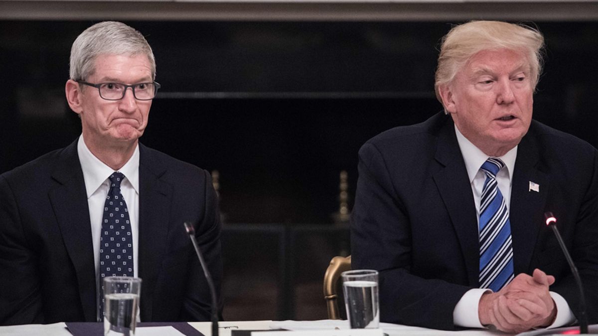 Тім Еппл: Трамп знову осоромився, переплутавши прізвище глави Apple