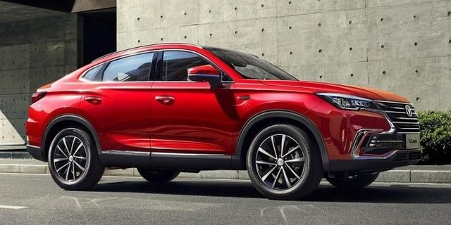 Недорогий конкурент BMW X4 з'явився у продажу - фото 312521