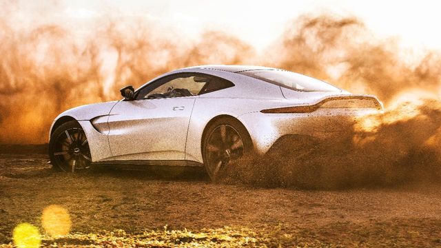 Aston Martin Vantage - фото 312718