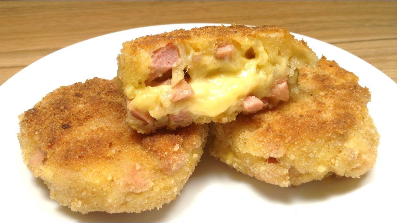 Приготування котлет з сосисок - фото 1