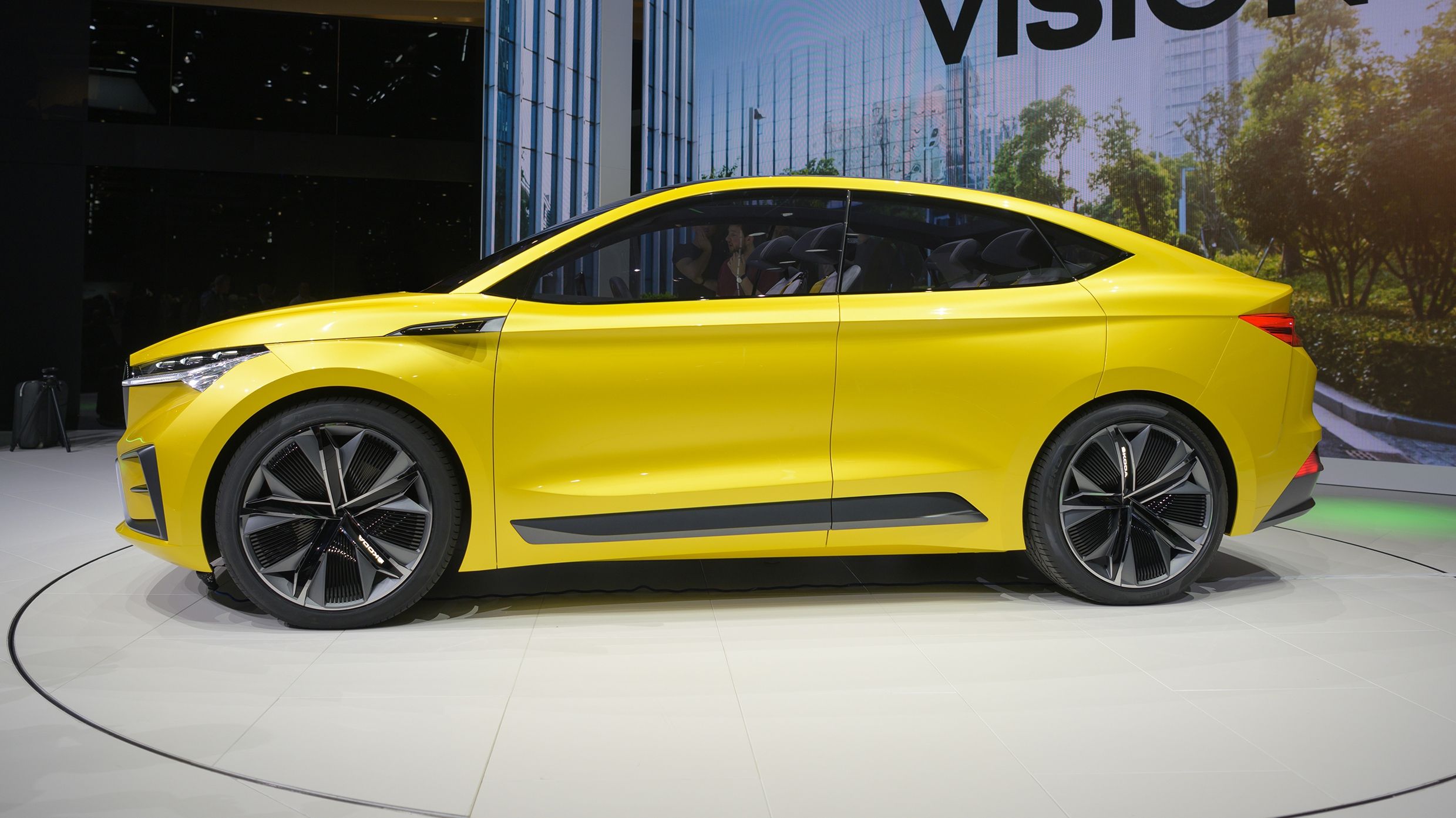 Skoda Vision iV показали на автошоу у Женеві - фото 1